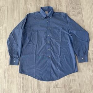 Brooks Brothers men’s Dark blue Button-Down Dress Shirt, size 16-34. Flaw